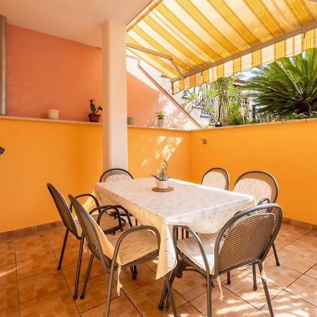 Lola 2 Apartment Rovinj Exterior foto